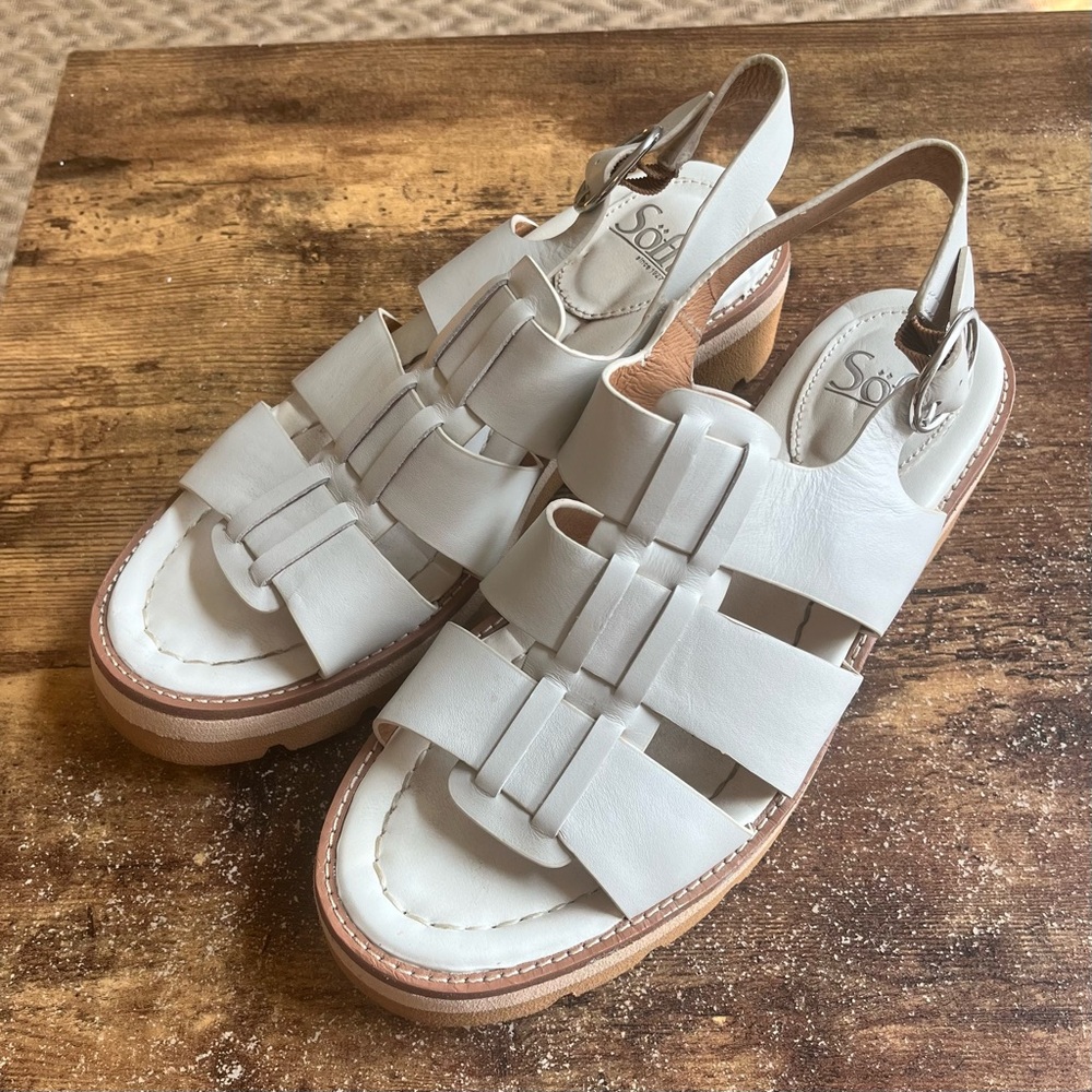 Söfft white leather summer sandals, size 9.5